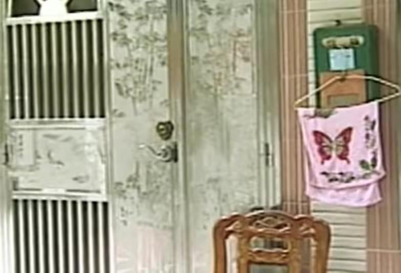 บ้านที่ถูกปิดตาย