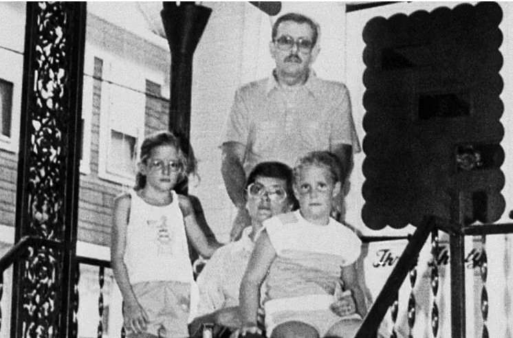 คดีครอบครัวสเมิร์ล